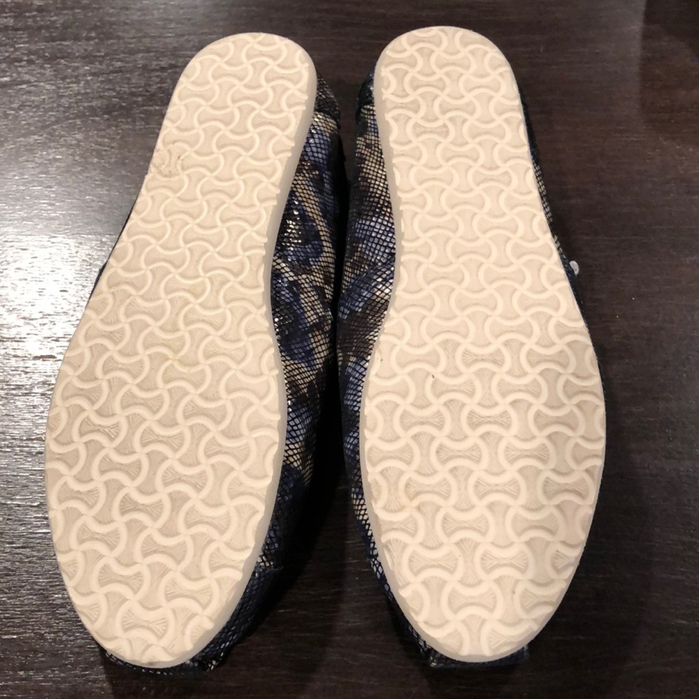 TOMS SHOES BLUE & BROWN SNAKE LEATHER CLASSIC - Picture 5 of 8